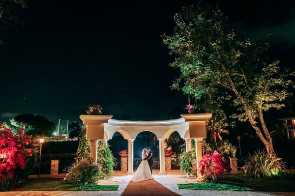Adrianna & David - Westlake Village Inn - This is an 8 minute custom video that I filmed at the Westlake Village Inn. Adrianna & David - Westlake Village Inn - This is an 8 minute custom video that I filmed at the Westlake Village Inn.