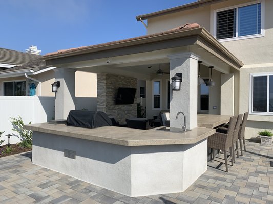 Outdoor Kitchens - Everybody in CA wants to take advantage of the weather and cook outdoors.  Look at these outdoor kitchens we've built!
