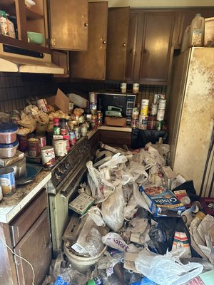 Whole House Clean Out - This was a whole house clean out. Customer called and stated a family member had acquired to much and needed it all cleaned out!  Well…. We did just that!