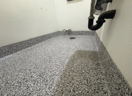 Bathroom, Tuxedo Color - With more than a decade of expertise, Nor Cal Epoxy helps you transform concrete surfaces across the Greater Sacramento area. We specialize in durable Epoxy Flake Floors with anti-slip coatings, designed to make your garage—or any concrete floor—stand out while staying easy to clean. Elevate your space with us today!