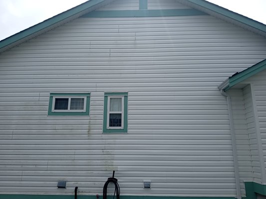 House Washing - This is a house wash in Maple Ridge House Washing - This is a house wash in Maple Ridge