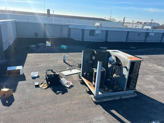 Commercial Walk-In Cooler Compressor Replacement - When a local business faced a failing walk-in cooler, PrimeZone was called in fast. We diagnosed and replaced the faulty compressor on their rooftop unit, restoring full cooling performance with same-day service. Our licensed techs ensured clean installation, pressure testing, and refrigerant charge—all handled professionally with minimal downtime. Reliable refrigeration matters, and we deliver.