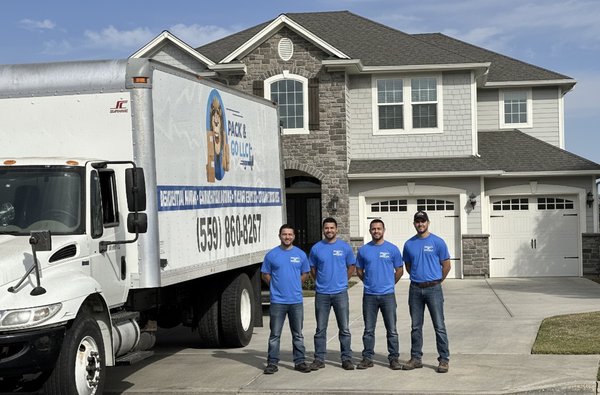 Wrapped/protected furniture - Your belongings deserve proper protection.
At Pack and Go Movers Fresno, we offer enhanced coverage of $2 per pound per item, giving our customers added peace of mind during every move.

Combined with careful handling and professional service, we make moving in Fresno, CA safe and stress-free.