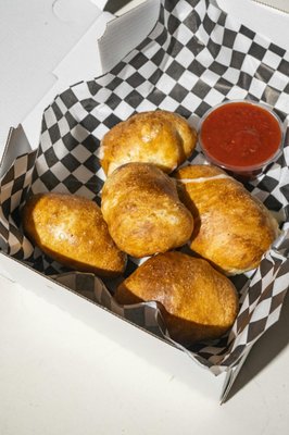 Appetizers - Delicious appetizers:
Indulge in our savory bites. Appetizers - Delicious appetizers:
Indulge in our savory bites.