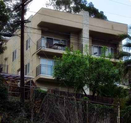 Two story duplex on hillside in Silver Lake - Hillside construction is one of the most complex types of building, requiring expert engineering and precision. Two story duplex on hillside in Silver Lake - Hillside construction is one of the most complex types of building, requiring expert engineering and precision.