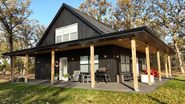 Cabin Build - Check out this modern design! This custom cabin build combines sleek lines with natural elements for the perfect family retreat.