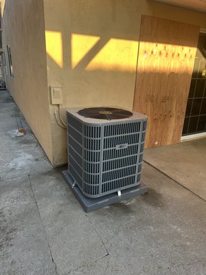 Outdoor Condensers - Cool summers, worry-free comfort 🌬️☀️ We make sure your outdoor condenser is installed the right way so your home stays comfortable year after year. No shortcuts, just reliable cooling you can count on.
💡 We also have special offers available — tailored to your project and needs!” Outdoor Condensers - Cool summers, worry-free comfort 🌬️☀️ We make sure your outdoor condenser is installed the right way so your home stays comfortable year after year. No shortcuts, just reliable cooling you can count on.
💡 We also have special offers available — tailored to your project and needs!”