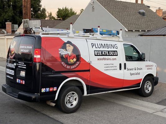 Commercial Vehicle Wraps - We do Partial wraps, Full wraps and Decals for your Vehicle, Boat or Helicopter.