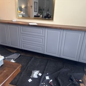 installation of ikea cabinets in the dining area. - installation of ikea cabinets in the dining area. it was quite hard work due to the countertops with three sides adjacent to the wall. The customer was satisfied. It was nice to work in a friendly environment.