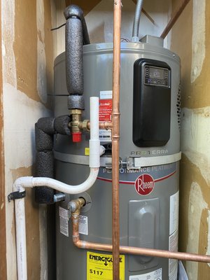 Water Heater Installs - We replace water heaters, electric, gas, tankless, and hybrid. Water Heater Installs - We replace water heaters, electric, gas, tankless, and hybrid.