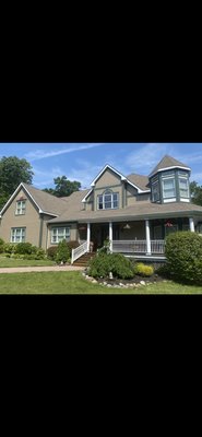 “owner on all job’s”Painting of cedar plank siding house in Elwood - House in Elwood “owner on all job’s”Painting of cedar plank siding house in Elwood - House in Elwood