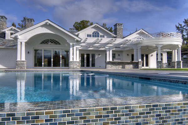 CONTEMPORARY COLONIAL - This Nantucket-style home exudes elegance in both its design and presence, inviting you to relax and create lasting family memories in a serene and comfortable setting. CONTEMPORARY COLONIAL - This Nantucket-style home exudes elegance in both its design and presence, inviting you to relax and create lasting family memories in a serene and comfortable setting.