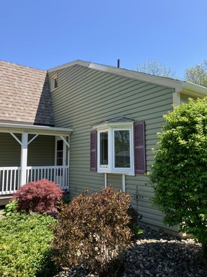 “Fascia Fix-Up” - This perfect little house had a little damage to its fascia, we corrected the damages, and ensured proper water shed. Great customer to work with. SUPER CUTE HOUSE!