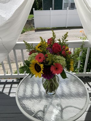 Every Day Bouquets at 77! - We are here Monday - Saturday for you! Need a last minute birthday gift or want to send flowers that say get well, I love you or , Hey there I'm thinking of you. Give us a call.