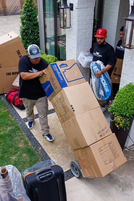 In Dallas Moving - Phoenix Express has helped hundreds of individuals,, businesses, and families within the Dallas Ft. Worth area!, Plano, Frisco, McKinney, Carrollton, Ft. Worth, the Mid-Cities, Park Cities and everything in between! Let us save you the time and effort of moving from one place to another by providing a turnkey solution for your next move in and around the Dallas-Ft. Worth Metroplex. In Dallas Moving - Phoenix Express has helped hundreds of individuals,, businesses, and families within the Dallas Ft. Worth area!, Plano, Frisco, McKinney, Carrollton, Ft. Worth, the Mid-Cities, Park Cities and everything in between! Let us save you the time and effort of moving from one place to another by providing a turnkey solution for your next move in and around the Dallas-Ft. Worth Metroplex.