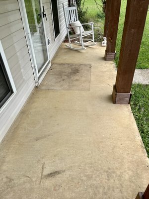 Front porch wash - Customer needed their front porch cleaned. Front porch wash - Customer needed their front porch cleaned.