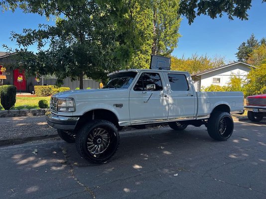 Ford truck restored - This truck was filthy and with a little magic from auto aura detailing we made the outside of the vehicle look as new as the day it was bought!