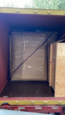 Loading a 4 bedroom house to ship oversees! - Packing a container professionally is not an easy task.
At Loaded Movers we have the "know how" and the means to do the job, just right Loading a 4 bedroom house to ship oversees! - Packing a container professionally is not an easy task.
At Loaded Movers we have the "know how" and the means to do the job, just right