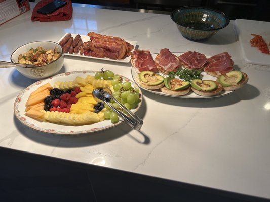 Saturday Brunch - Enjoy exceptional cuisine at Frederick Stearns House Bed & Breakfast. Our in-house chef creates personalized menus with fresh, high-quality ingredients for breakfast and private dinner events.
RESERVE TABLE.