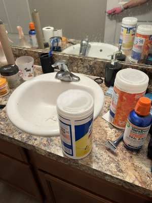 Basic clean - This clean was a simple spring clean of a teenagers bedroom and bathroom.