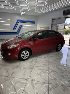 Before and after - Clear windows with no protection.
After: Premium ceramic tint installed — cooler interior, more privacy, and a sleek look. Before and after - Clear windows with no protection.
After: Premium ceramic tint installed — cooler interior, more privacy, and a sleek look.