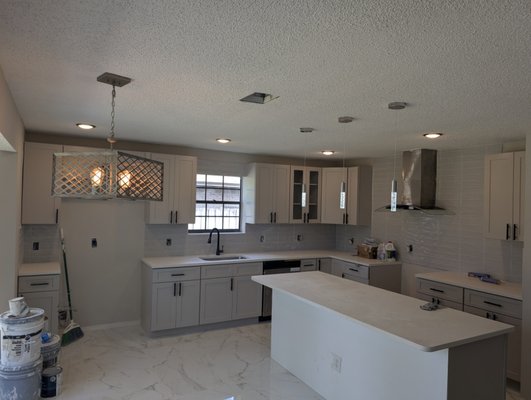 Kitchen Remodel in Orange Park - This is complete redone of a legacy old kitchen to a modern kitchen.