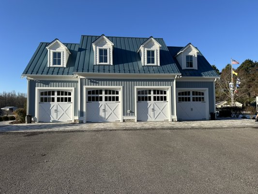 Custom build garage. - Custom built garage addition on home. Custom build garage. - Custom built garage addition on home.