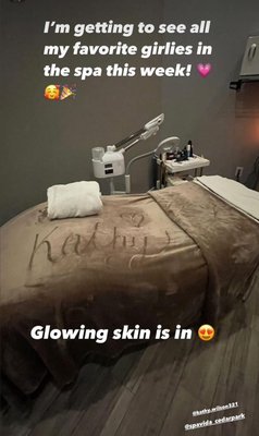 Room with facial treatment - Always nice to have friends come in for facial services !