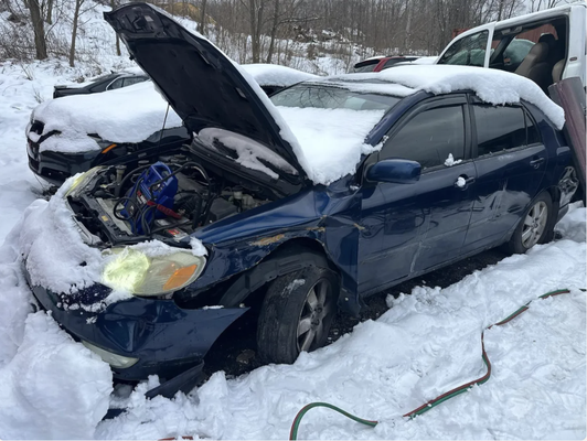 Junk Car Removal & Cash for Cars - We buy vehicles in ANY condition and offer cash on the spot.
-Cars, trucks, SUVs, and vans, running or not!
-Instant cash offers – no waiting, no hassle.
-FREE towing when we pick up your vehicle.
-No title? No problem! We may still be able to buy your car.