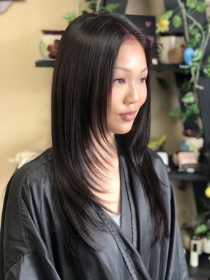 Haircuts 💇🏽‍♀️ - This portfolio is dedicated to the different types of Cut. We have available in our salon, the most popular being long layers, face, framing layers, and curtain bangs, but not only that!