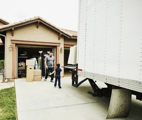 Clean-out - Truckload clean-out Clean-out - Truckload clean-out