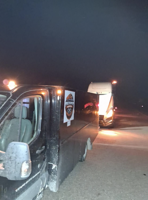 Commercial Truck Roadside Assistance - What sets us apart is simple: reliability, honesty, and real hands-on experience. We understand that downtime costs money. When your truck, equipment, or fleet is down, you’re losing time and income. Our goal is to get you back running as quickly and safely as possible with quality work you can trust.