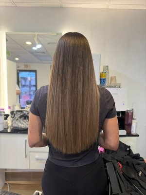 Collagen Smoothing Treatment - The Collagen Smoothing Treatment is the ultimate restorative solution for damaged or bleached hair, acting as a structural "filler" that replenishes lost proteins and seals the porous cuticle for a mirror-like shine. Unlike a traditional perm or chemical straightener that can further compromise fragile strands, this treatment gently relaxes the hair’s texture without breaking its internal bonds, making it a much safer, non-destructive alternative. It effectively eliminates frizz and cuts styling time in half, delivering soft, manageable results that last between 3 to 4 months. Collagen Smoothing Treatment - The Collagen Smoothing Treatment is the ultimate restorative solution for damaged or bleached hair, acting as a structural "filler" that replenishes lost proteins and seals the porous cuticle for a mirror-like shine. Unlike a traditional perm or chemical straightener that can further compromise fragile strands, this treatment gently relaxes the hair’s texture without breaking its internal bonds, making it a much safer, non-destructive alternative. It effectively eliminates frizz and cuts styling time in half, delivering soft, manageable results that last between 3 to 4 months.