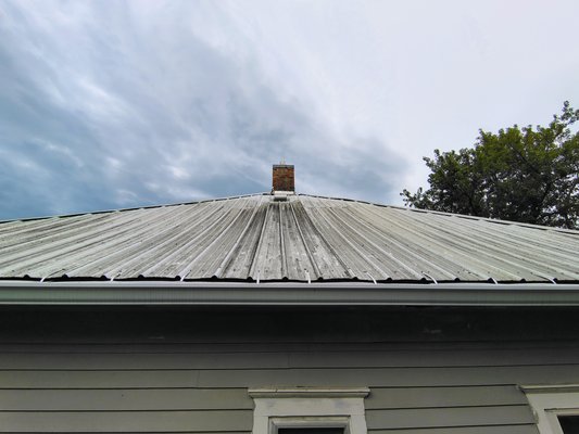 Roof Wash - This roof was a bit steep but we persevered and managed to make it look amazing! This was a hard one, but this is what it's all about. Roof Wash - This roof was a bit steep but we persevered and managed to make it look amazing! This was a hard one, but this is what it's all about.