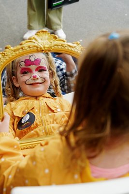 Facepainting Party - Face painting and balloon twisting! Facepainting Party - Face painting and balloon twisting!