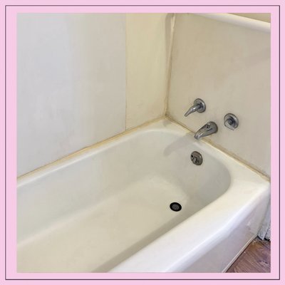 Bathtub Before and After - This bathtub was stained with dirt, hard water, and haircare products. Using our industrial cleaning detergents and a bit of passion, we transformed this tub!
