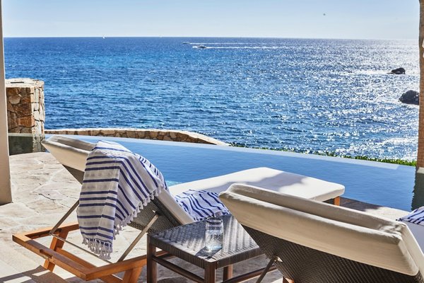 5 Fantastic Hotels in Mexico for a Quick Getaway! - Enjoy exclusive perks like room upgrades, complimentary daily breakfasts, resort credits, and even free nights! Know where you want to stay? It's completely free to book, including personalized assistance from us to handle all the details. Remember, you can't VIP yourself - let us do it for you!