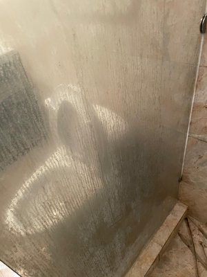 Move out cleaning - This is a move out cleaner .