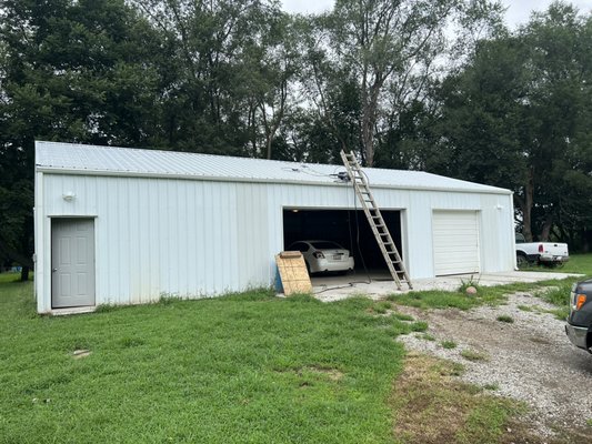Detached building Add-On service - Detached garage gutter cleaning service just outside Malvern, Ia Detached building Add-On service - Detached garage gutter cleaning service just outside Malvern, Ia