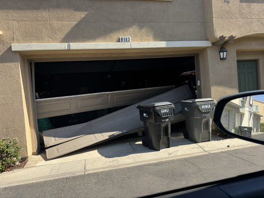 Emergency door replacement - Customer called last night and next day got a new door Emergency door replacement - Customer called last night and next day got a new door