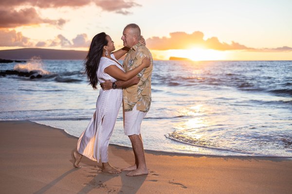 15th Anniversary shoot - Rea and Joe celebrating their love for one another in front of the beautiful Maui sunset!