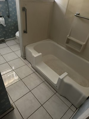 CleanCut installation. Tub to shower conversion - This was a tub to shower conversion done with a CleanCut system.