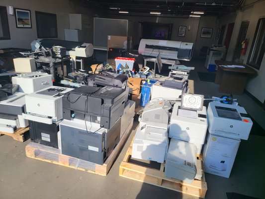Atlanta IT Equipment Surplus Purge - Beyond Surplus will help you move out faster or reclaim valuable office space by picking up & disposing of your office electronic waste. We can work alongside your moving company, removing all the equipment. Atlanta IT Equipment Surplus Purge - Beyond Surplus will help you move out faster or reclaim valuable office space by picking up & disposing of your office electronic waste. We can work alongside your moving company, removing all the equipment.