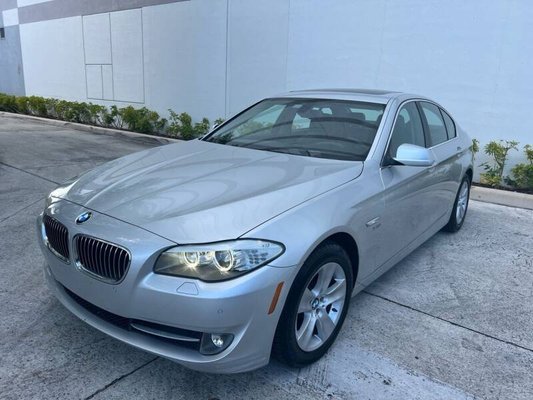 2012 BMW 5 Series 528i xDrive - AWD 528i xDrive 4dr Sedan 2012 BMW 5 Series 528i xDrive - AWD 528i xDrive 4dr Sedan