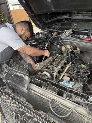 Audi A4 2015 cylinder head - Customer had other mechanic start working on cylinder head but previous mechanic had no experience with Volkswagen/audi engines Audi A4 2015 cylinder head - Customer had other mechanic start working on cylinder head but previous mechanic had no experience with Volkswagen/audi engines