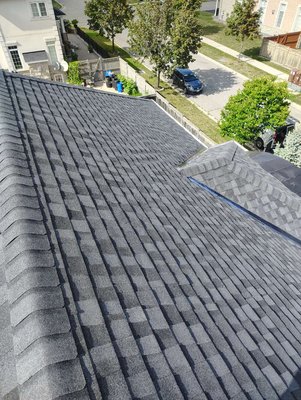 Vaughan Roof Replacement – Landmark PRO Moire Black - Complete roof replacement in Vaughan using CertainTeed Landmark PRO shingles in Max Def Moire Black. The new asphalt shingle roofing system gives the home a clean, updated appearance with durable protection and professional workmanship. Vaughan Roof Replacement – Landmark PRO Moire Black - Complete roof replacement in Vaughan using CertainTeed Landmark PRO shingles in Max Def Moire Black. The new asphalt shingle roofing system gives the home a clean, updated appearance with durable protection and professional workmanship.