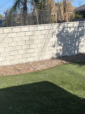 High quality cinder blocks wall - Doing block wall as well retaining wall they each have certain requirements for their durability and sturdiness. Depth of footing, rebars spacing and concrete filling mixtures for certain blocks is very serious to take into consideration.