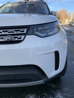 2020 Land Rover Discovery - LandRover Discovery came in after having decontamination on paint for last 3 months, we did a good decon wash and wax then did a full interior detail with dog hair removal.