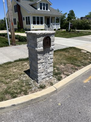 Stone mail boxs - These are the 2 beautiful mailboxes we just did in Eureka and Wildwood. Stone mail boxs - These are the 2 beautiful mailboxes we just did in Eureka and Wildwood.