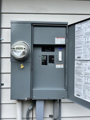 200 Amp Electrical Panel Upgrade - We upgraded this home’s electrical service with a new 200-amp panel, outdoor disconnect, and updated meter equipment. The installation included clean conduit routing, code-compliant wiring, and proper labeling to improve the home’s electrical capacity, safety, and reliability. All work was completed by our licensed electricians with attention to detail and NEC compliance. Contact Washington Electrical for a free estimate on your panel upgrade. 200 Amp Electrical Panel Upgrade - We upgraded this home’s electrical service with a new 200-amp panel, outdoor disconnect, and updated meter equipment. The installation included clean conduit routing, code-compliant wiring, and proper labeling to improve the home’s electrical capacity, safety, and reliability. All work was completed by our licensed electricians with attention to detail and NEC compliance. Contact Washington Electrical for a free estimate on your panel upgrade.